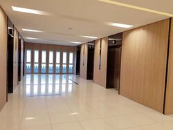 111 Somerset (D9), Retail #567461591